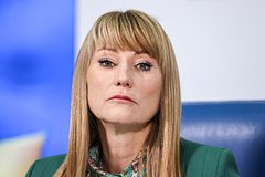 Журова рассказала о критике от фанатов Загитовой и Валиевой