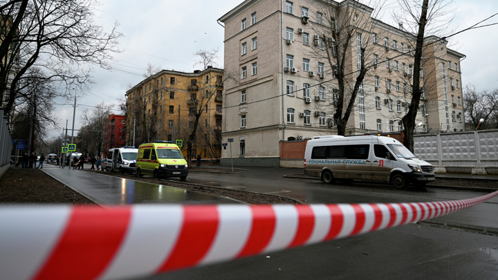 Женщина пострадала при атаке дрона на Валуйский округ Белгородской области - Новости на Вести.ru